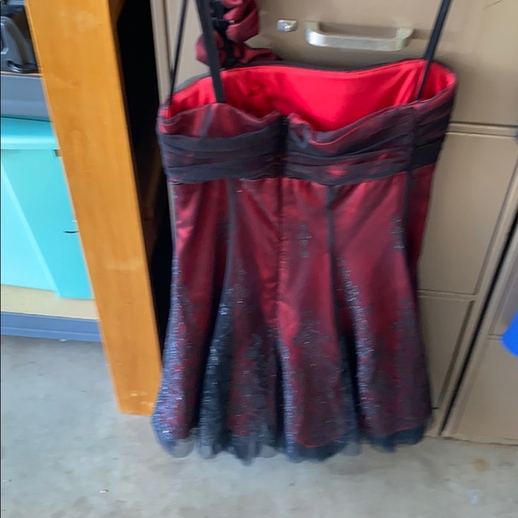 Dress - Picture 3 of 6